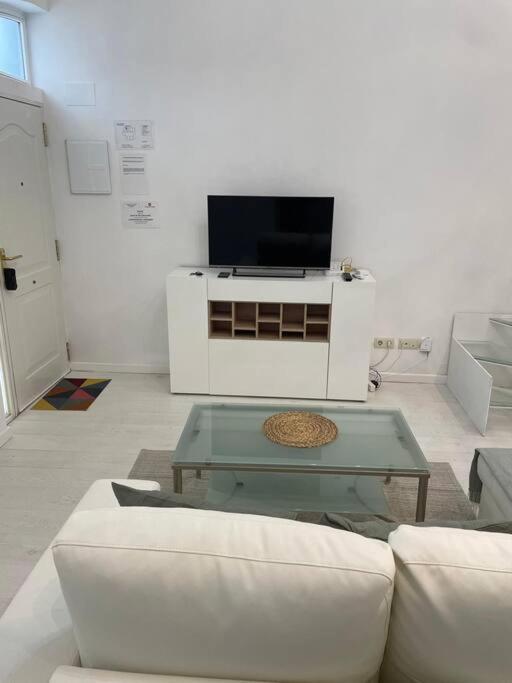 Loft En Retiro Apartment Madrid Ngoại thất bức ảnh